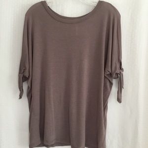 Tresics Tee Grey Knotted Sleeve Large